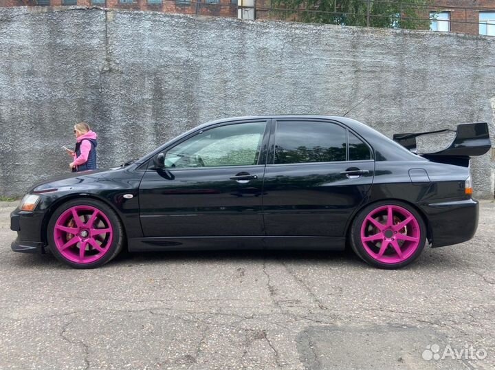 R18 Yokohama Parada Spec-2 225/40, PCD 5x114.3 DIA 67.1