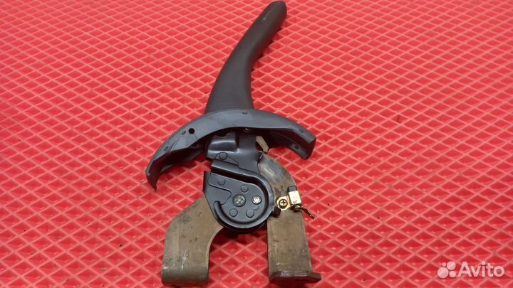 Рычаг ручного тормоза Mitshubishi Lancer 7