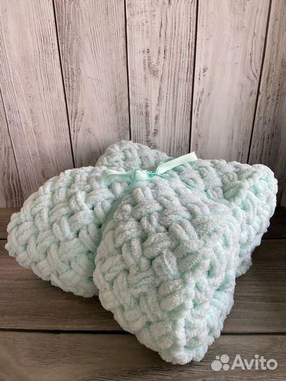 Вязаный плед ручная работа