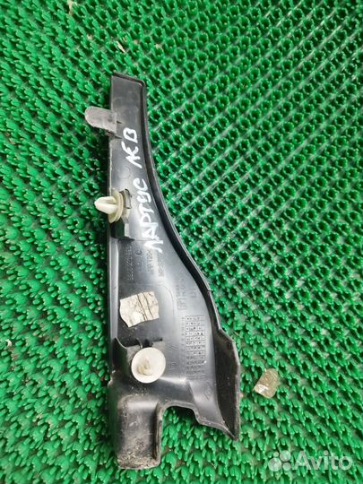 Накладка лобового стекла левая лада ларгус