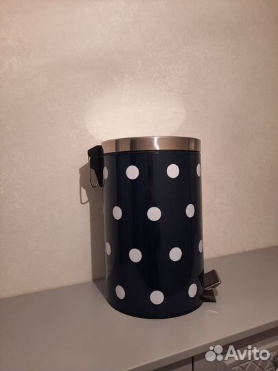 Выдвижное мусорное ведро