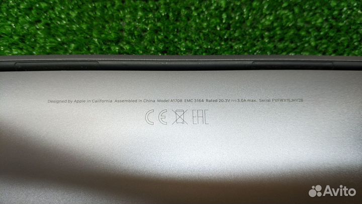 Шикарный Apple MacBook Pro 13 (A1708)