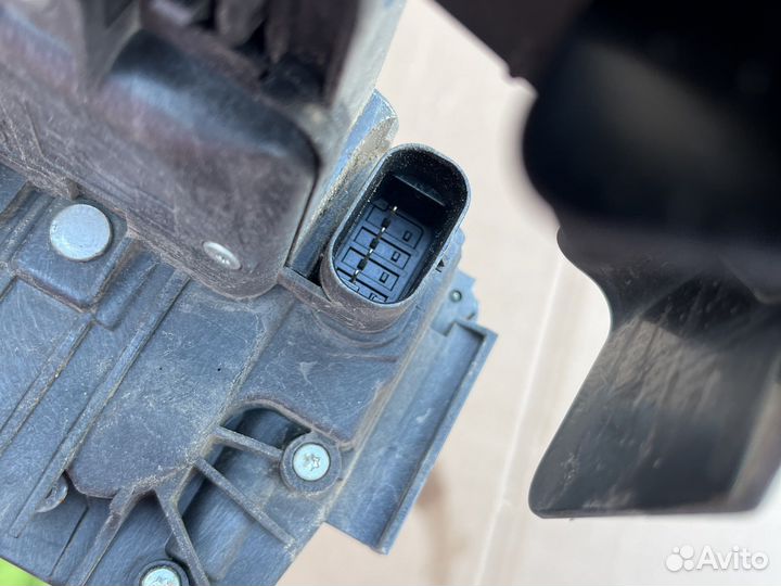 Замок двери левый mercedes a2220063999