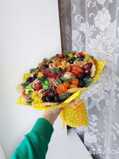 Букет из сухофруктов