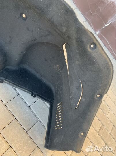 Hyundai Solaris правая обшивка багажника седан