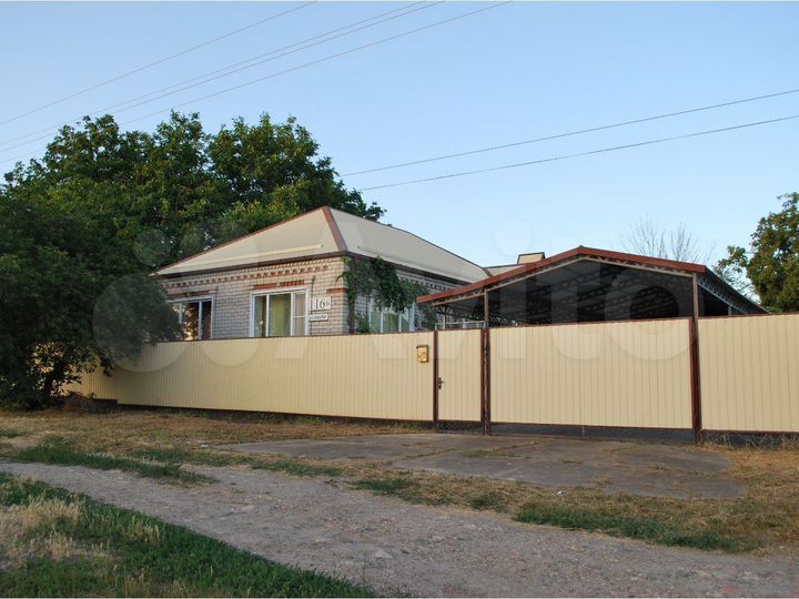 Дом 196,8 м² на участке 21 сот.