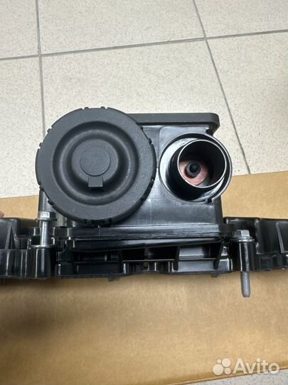 Крышка клапанная land Rover LR164405