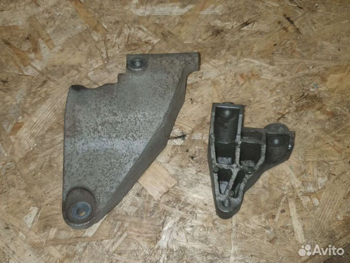 Кронштейн генератора 2шт шевроле круз 1