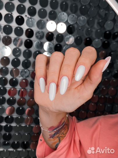 Маникюр педикюр