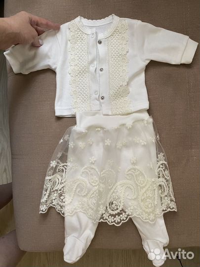 Комплект на выписку для девочки