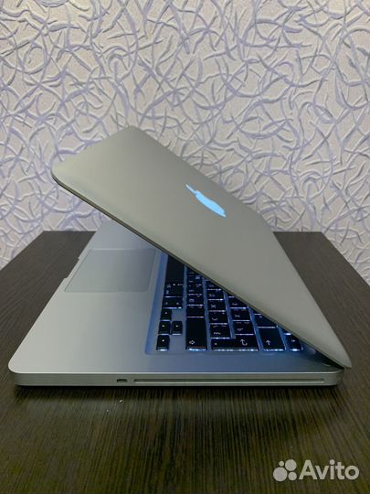 Apple MacBook Pro 13