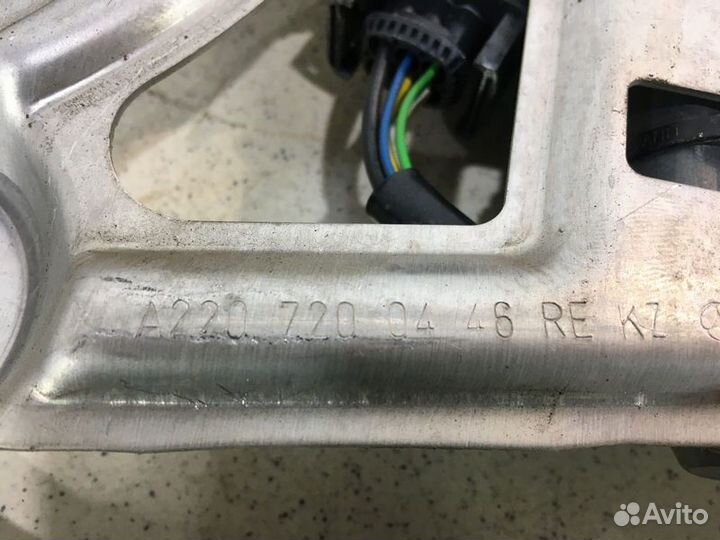 Стеклоподъемник электрический передний правый