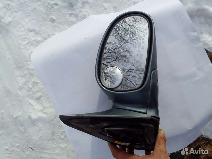 Зеркало заднего вида правое на Kia Rio 1