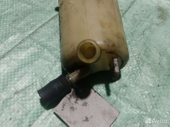 Бачок гидроусилителя Volkswagen Passat B3