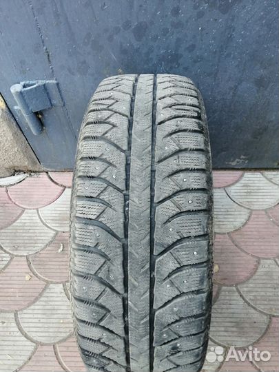 Bridgestone Ice Cruiser 7000 235/65 R17 108T