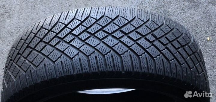 Continental ContiVikingContact 7 245/50 R19