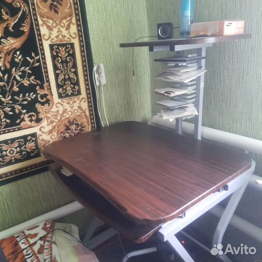 Стол компьютерный