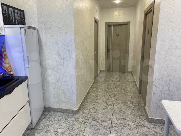 Комната 20 м² в 4-к., 1/17 эт.