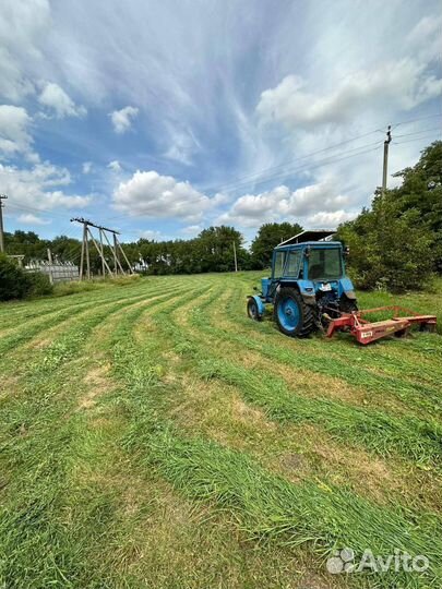 Пахота земли трактором