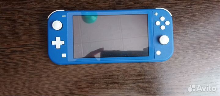 Nintendo switch lite (с играми)