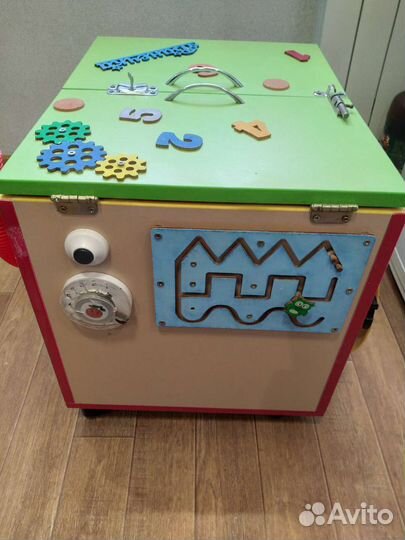 Бизикуб на колесах