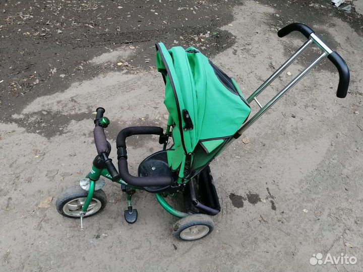 Трехколесный велосипед