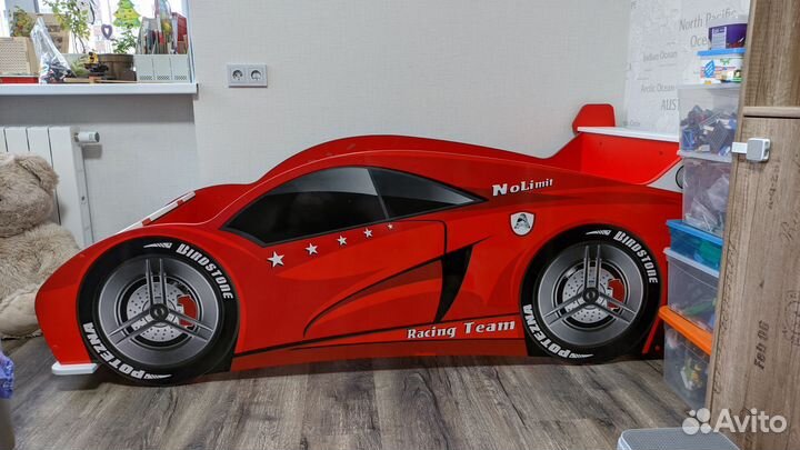 Кровать машина без матраса