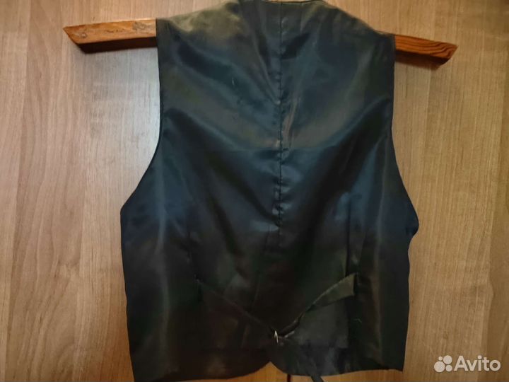 Школьный пиджак на мальчика +жилет