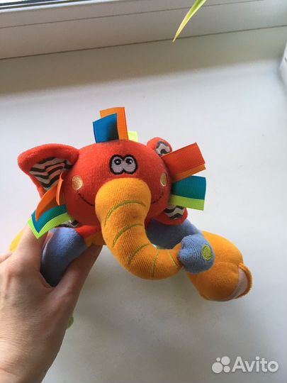 Развивающие игрушки для малышей