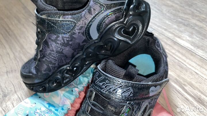 Кроссовки детские для девочек skechers