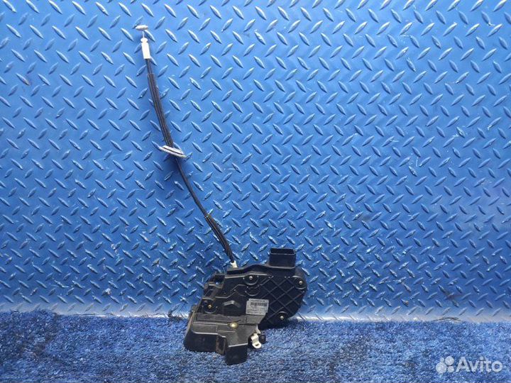 Замок двери передний правый Land Rover Discovery 3