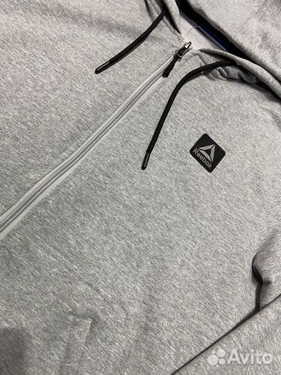 Спортивный костюм мужской Reebok