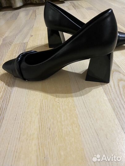 Туфли черные