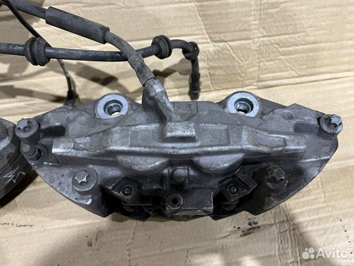 Суппорт передний Mercedes W238 W213 W205 AMG