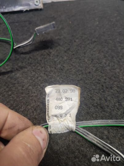 Проводка потолочных ручек Audi 100 C4