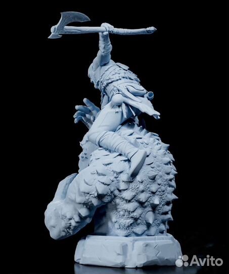 Кратос фигурка