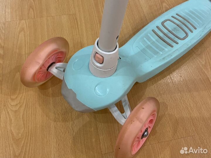 Самокат трехколесный декатлон