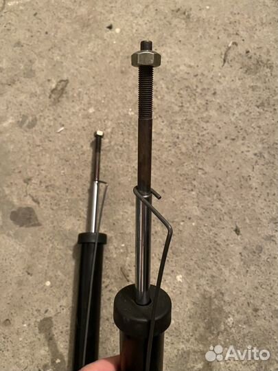 Новые задние амортизаторы Monroe Reflex E1307