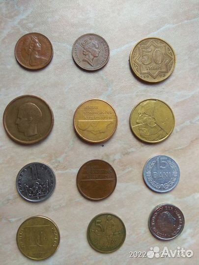 Монеты зарубежных стран (Лотом-13 шт)