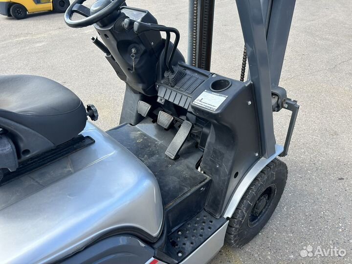 Вилочный погрузчик Nissan L01A18D, 2012