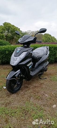 Скутер Scirocco