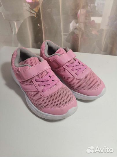 Кроссовки для девочки 31