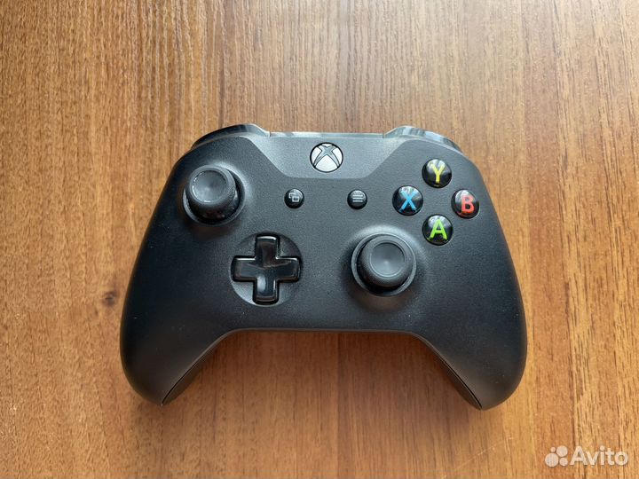 Игровая приставка Xbox One X