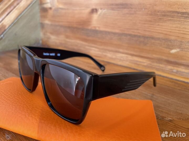 Солнцезащитные очки lucia valdi