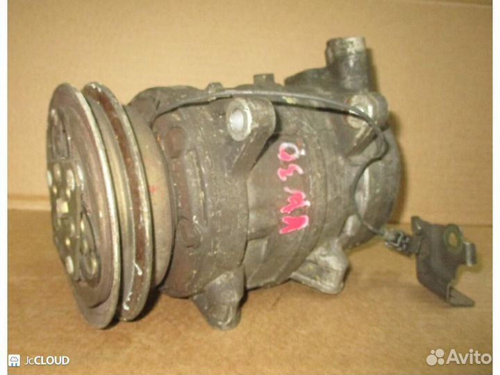 Компрессор кондиционера на nissan largo VW30 CD20E