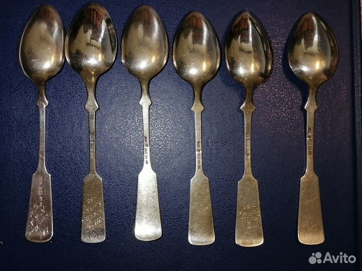 Старинный набор серебрянный ложечек