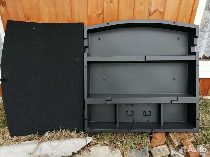 Продам органайзер mitsubishi outlander 4