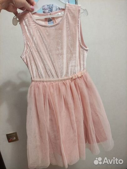 Нарядное платьице на 122-128