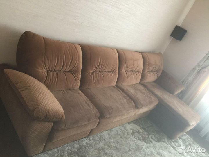 Перетяжка мягкой мебели