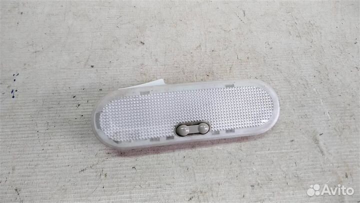 Плафон салонный Nissan Almera G15 12-18г